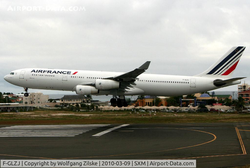 F-GLZJ, 1997 Airbus A340-313X C/N 186, visitor