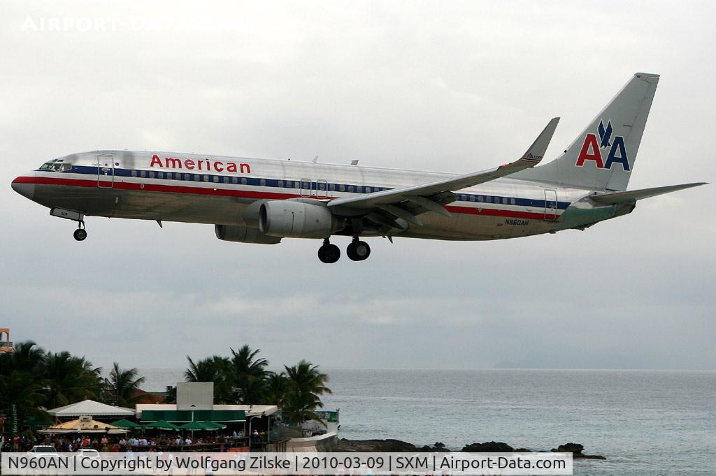 N960AN, 2001 Boeing 737-823 C/N 29542, visitor