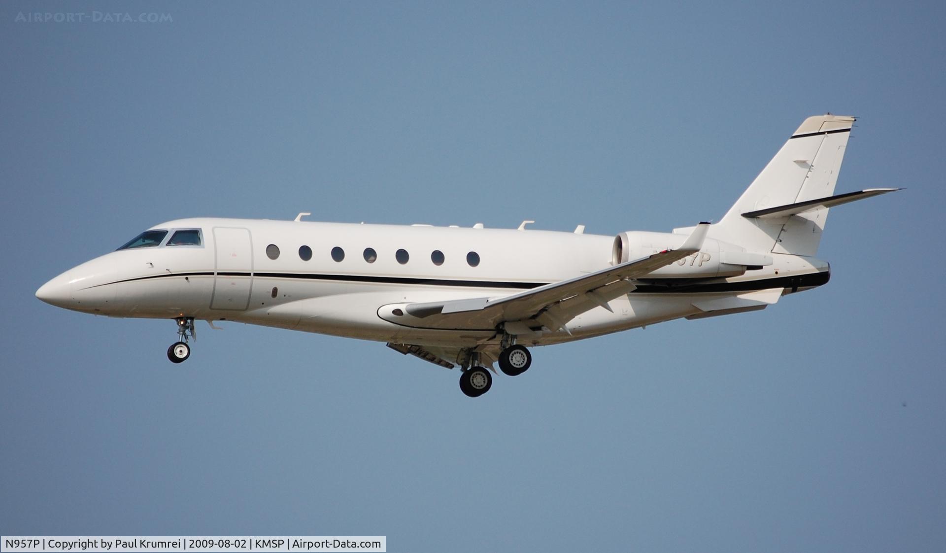 N957P, 2002 Israel Aircraft Industries Gulfstream 200 C/N 062, Minneapolis International Airport