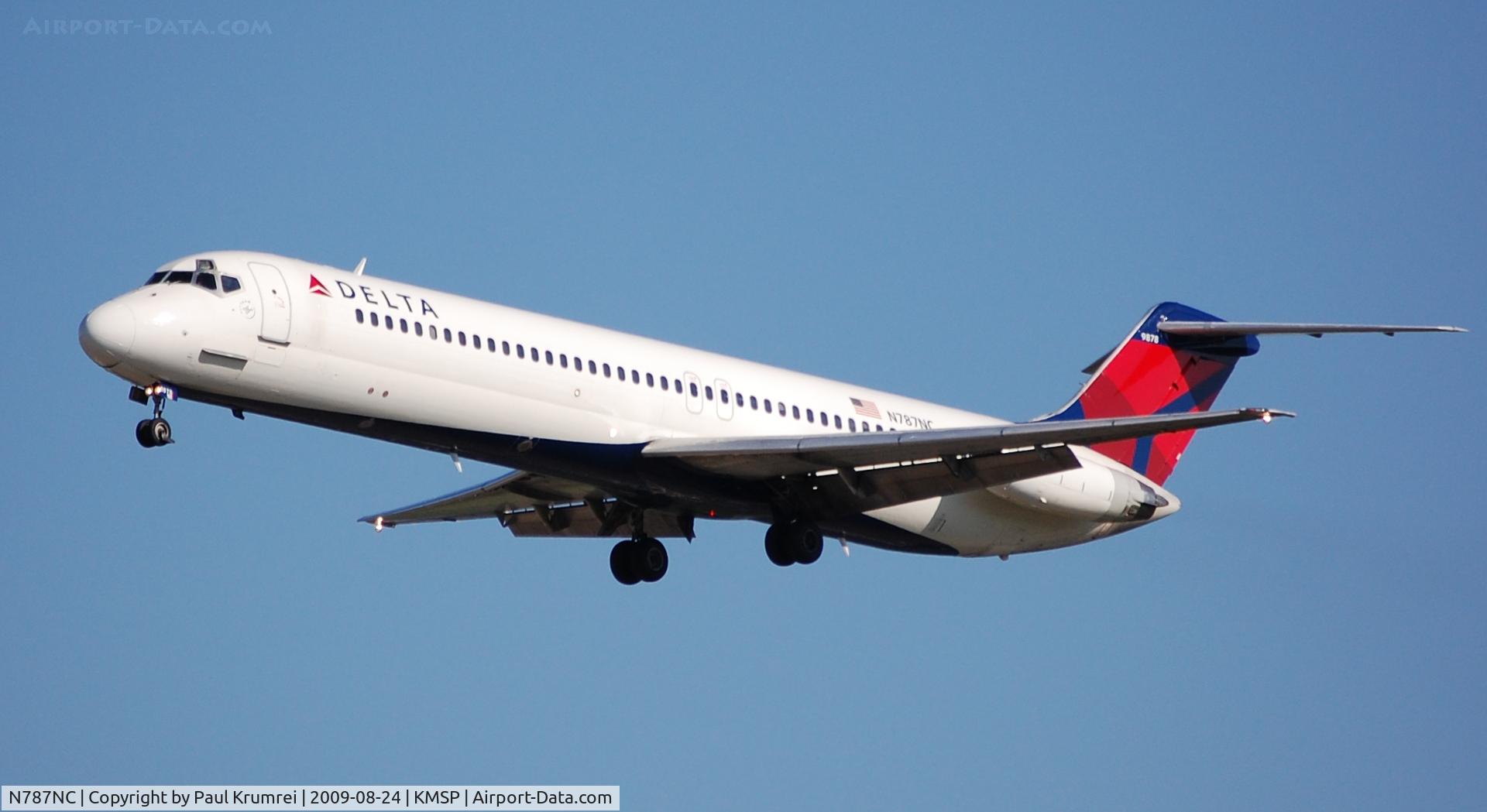 N787NC, 1980 McDonnell Douglas DC-9-51 C/N 48149, Minneapolis International Airport