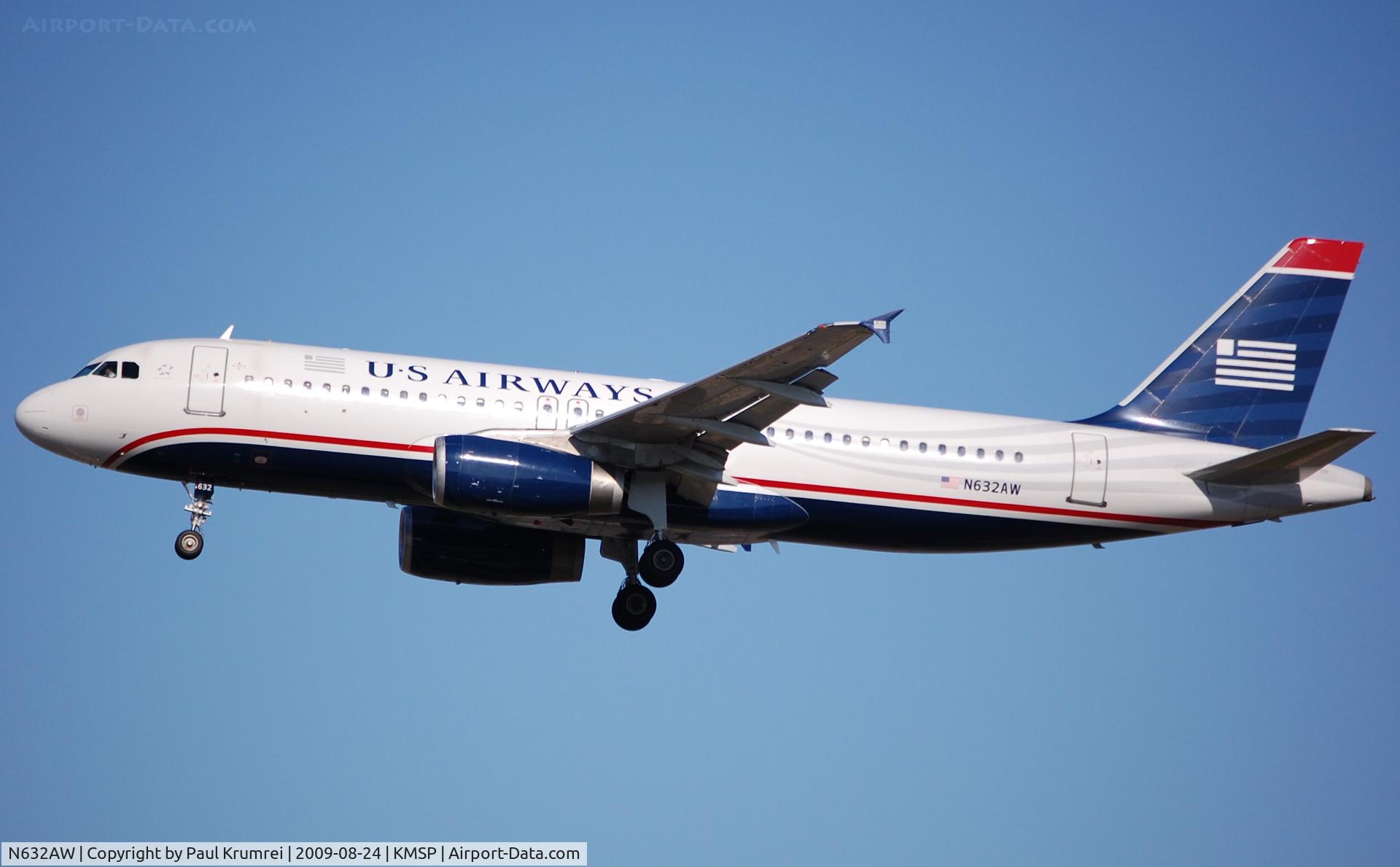 N632AW, 1989 Airbus A320-231 C/N 81, Minneapolis International Airport