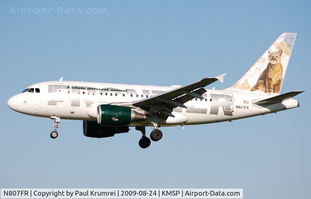 N807FR, 2004 Airbus A318-111 C/N 2276, Minneapolis International Airport