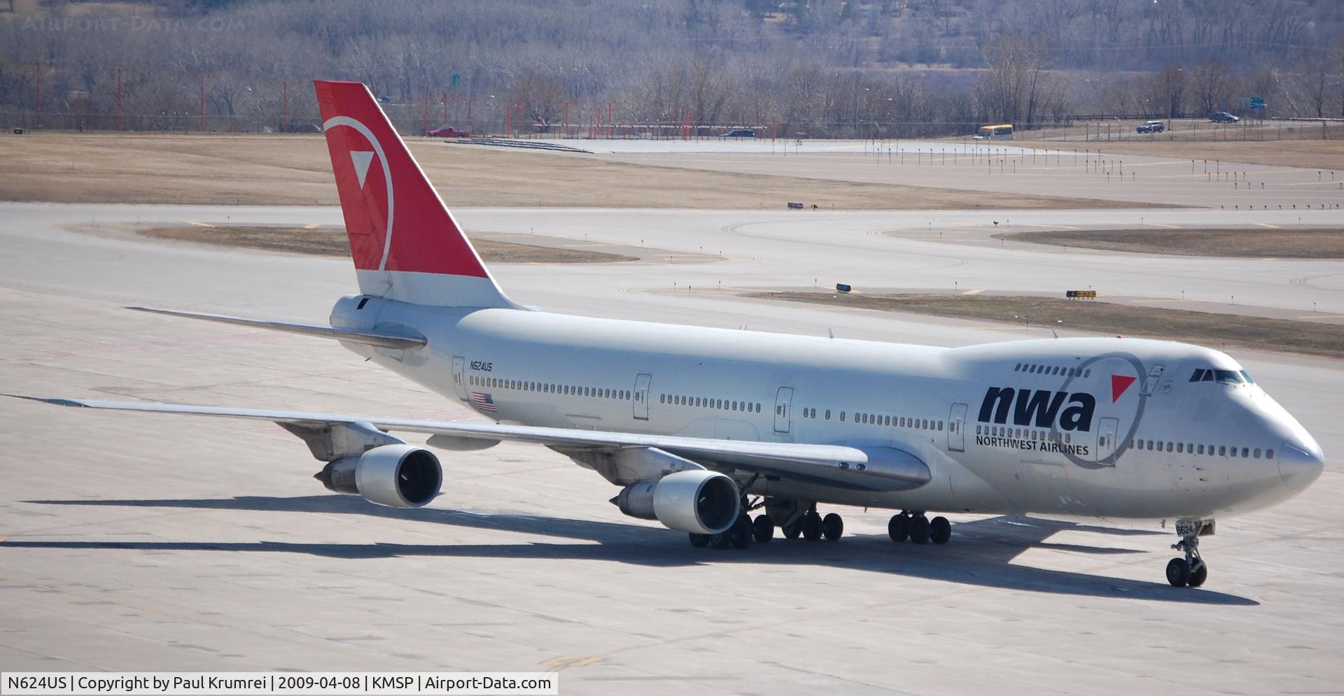 N624US, 1979 Boeing 747-251B C/N 21706, Minneapolis International Airport