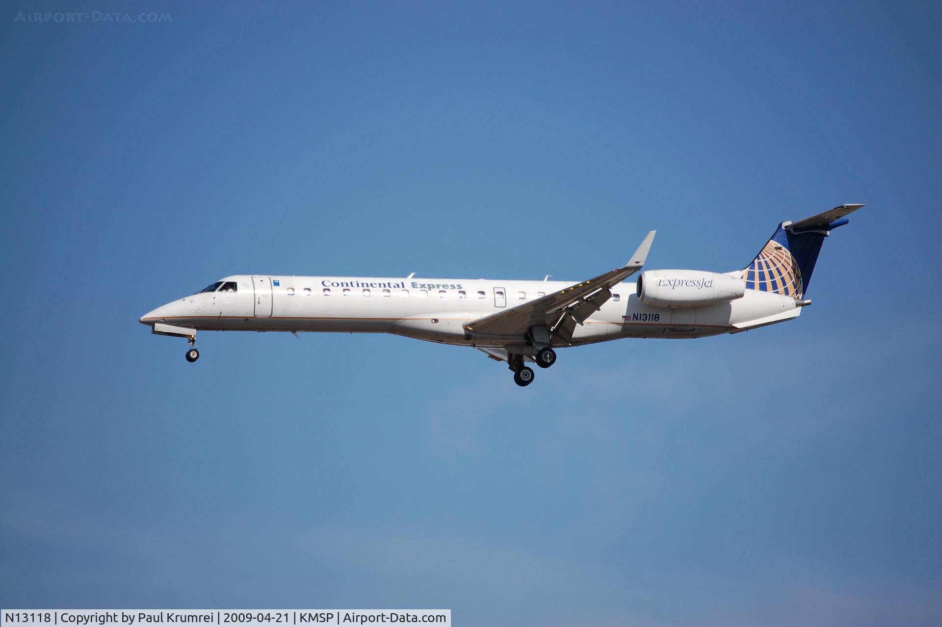 N13118, 2002 Embraer ERJ-145XR (EMB-145XR) C/N 145675, Minneapolis International Airport