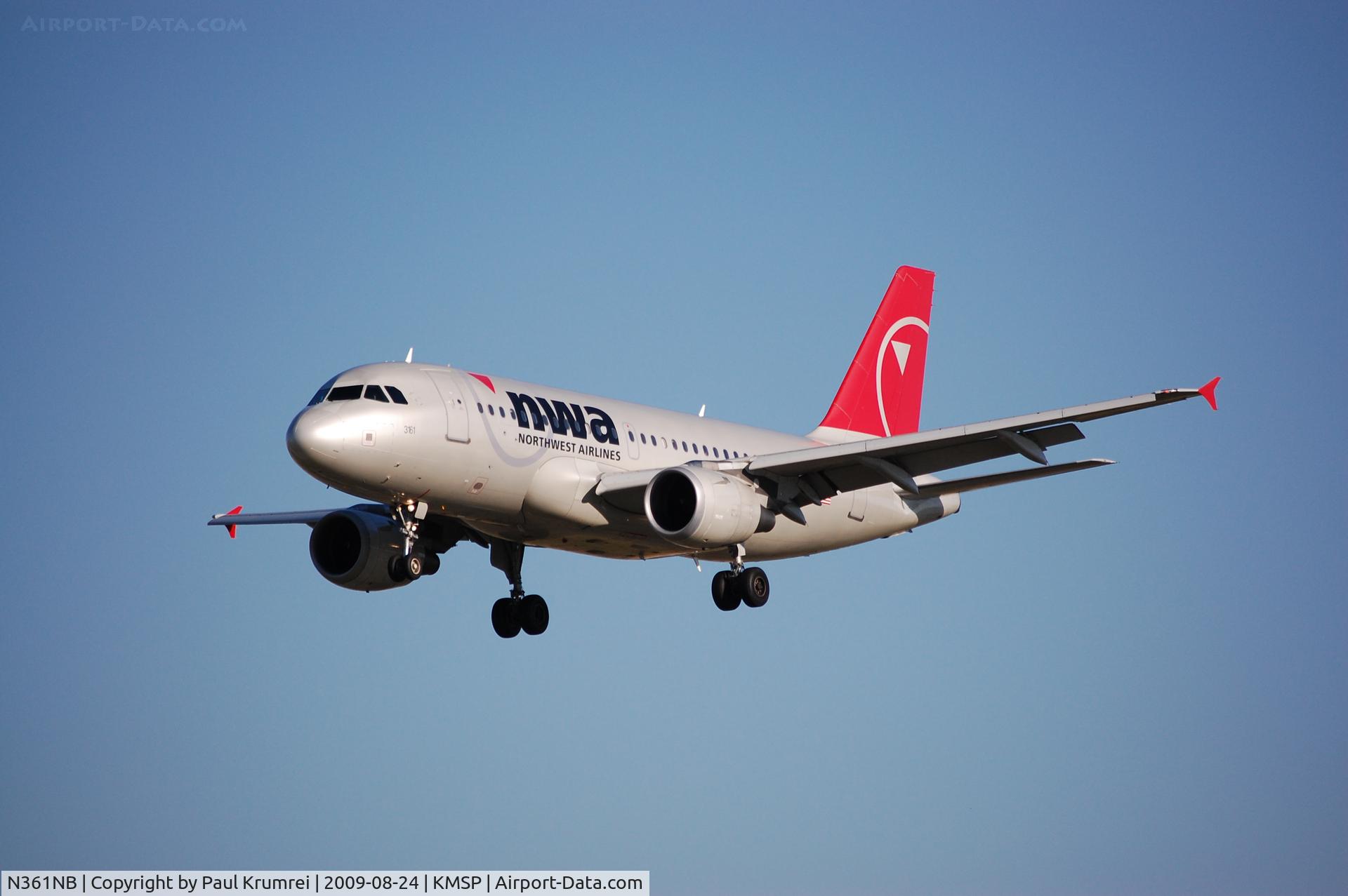 N361NB, 2003 Airbus A319-114 C/N 1976, Minneapolis International Airport