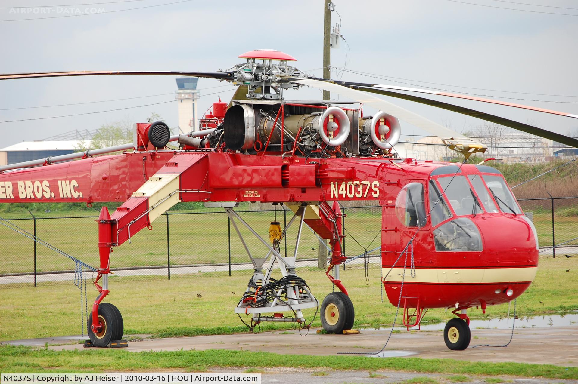 N4037S, 1975 Sikorsky S-64E C/N 64101, At the Wilson FBO ramp.