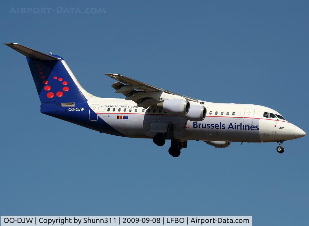 OO-DJW, 1996 British Aerospace Avro 146-RJ85 C/N E.2296, Landing rwy 14R