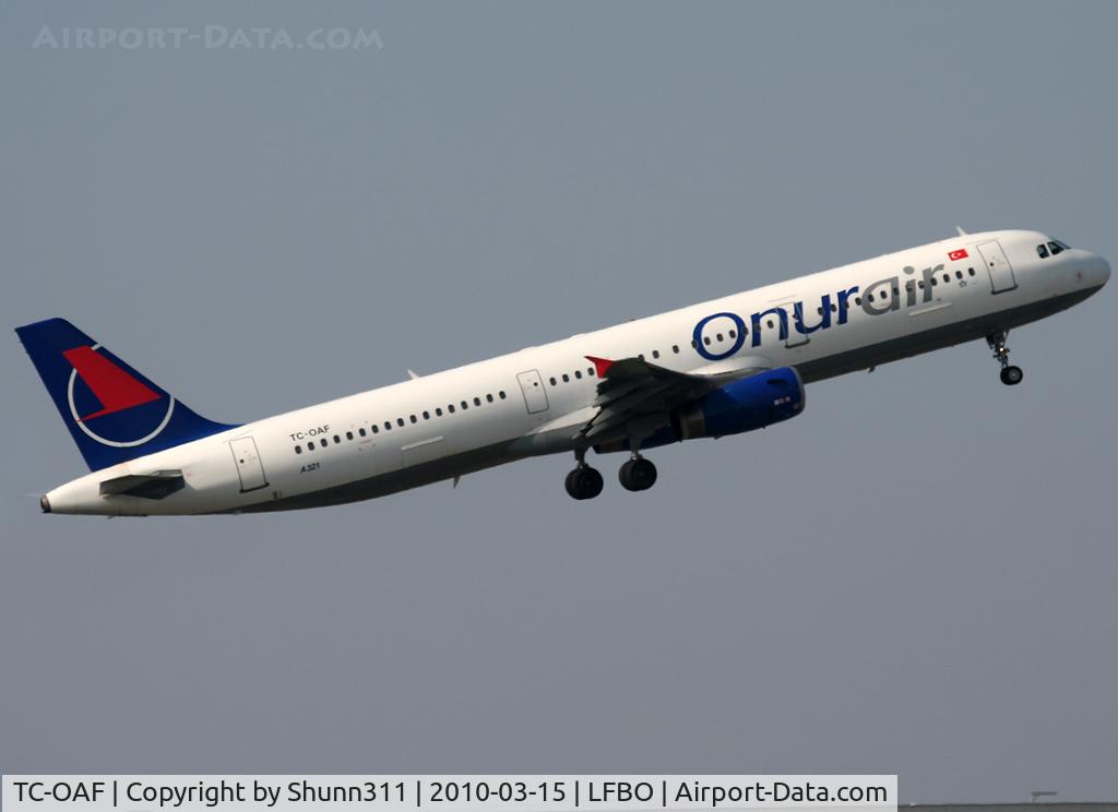 TC-OAF, 1997 Airbus A321-231 C/N 668, On take off rwy 32L