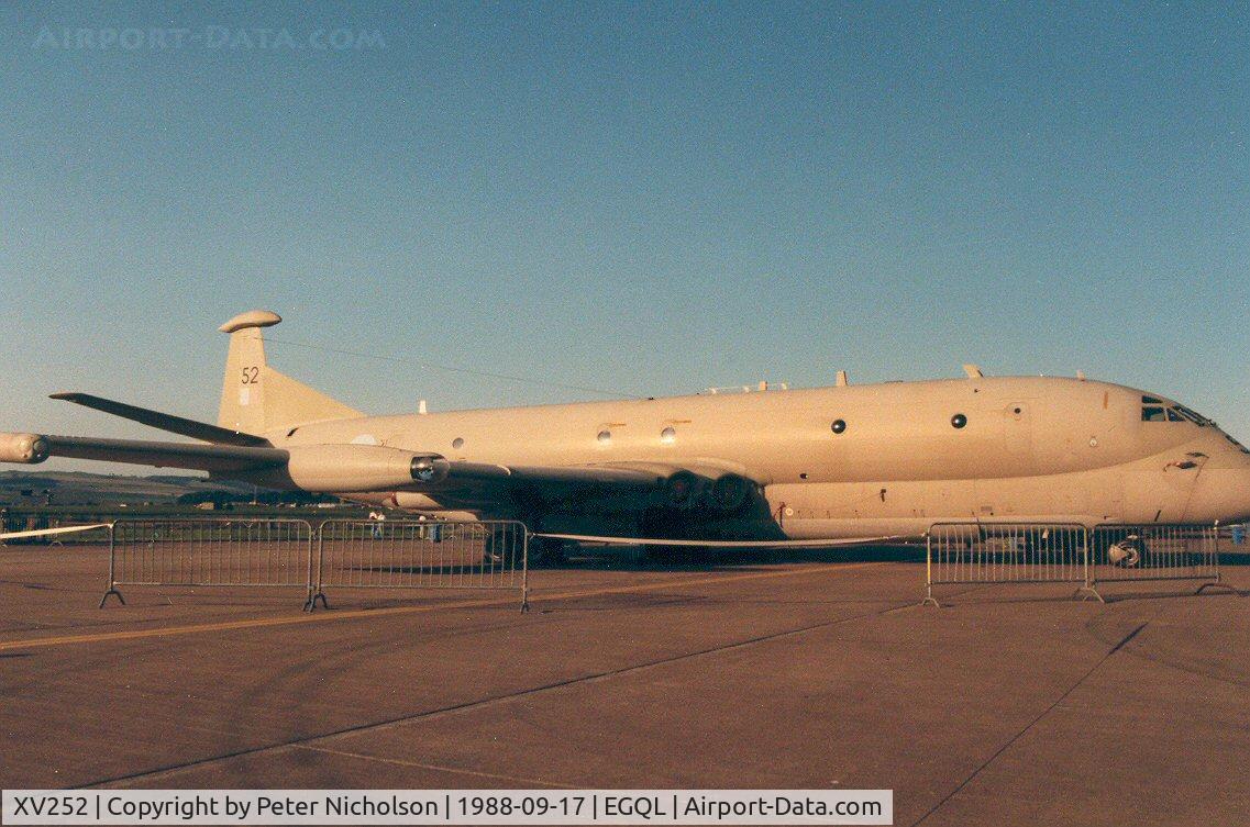 XV252, Hawker Siddeley Nimrod MR.2 C/N 8027, Nimrod MR.2 of the Kinloss Maritime Wing on display at the 1988 RAF Leuchars Airshow.