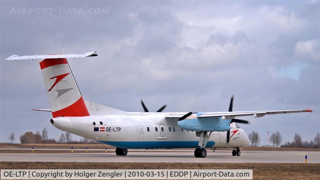OE-LTP, 2000 De Havilland Canada DHC-8-314Q Dash 8 C/N 554, Line up for take off to Vienna