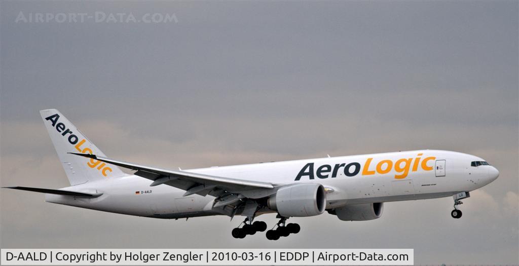 D-AALD, 2009 Boeing 777-FZN C/N 36004, Only a few feet down to runway 26L
