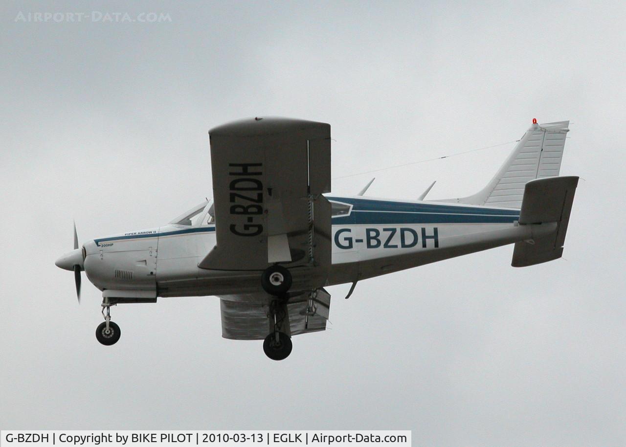 G-BZDH, 1972 Piper PA-28R-200 Cherokee Arrow C/N 28R-7235028, VISITING ARROW FINALS RWY 25