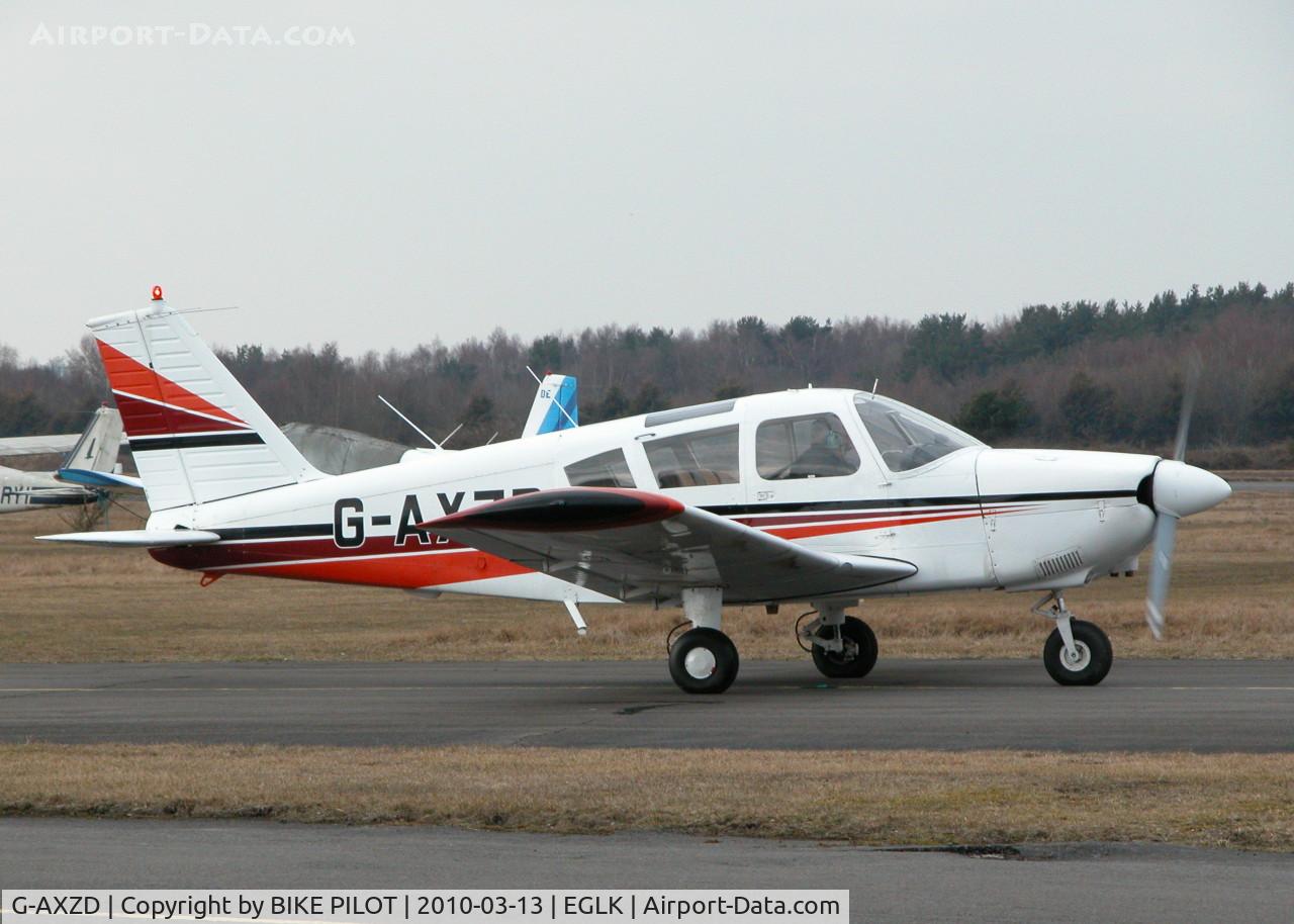 G-AXZD, 1970 Piper PA-28-180 Cherokee C/N 28-5609, TAXYING PAST THE CAFE