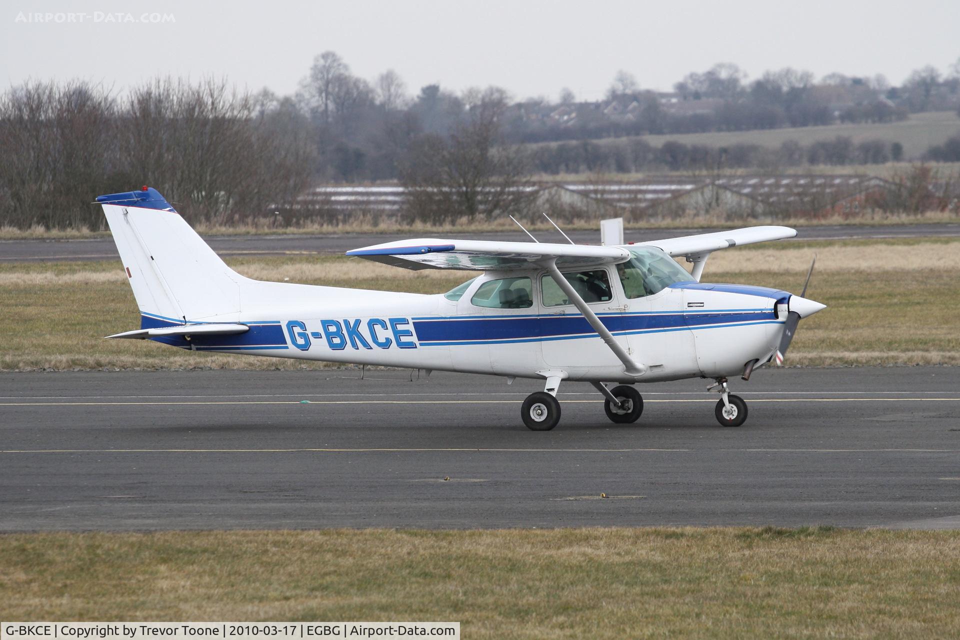 G-BKCE, 1982 Reims F172P Skyhawk C/N 2135, CESSNA F172P, c/n: 2135