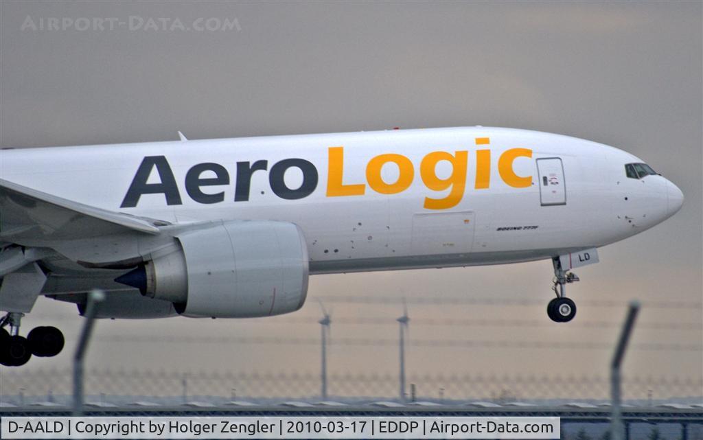 D-AALD, 2009 Boeing 777-FZN C/N 36004, Big and white