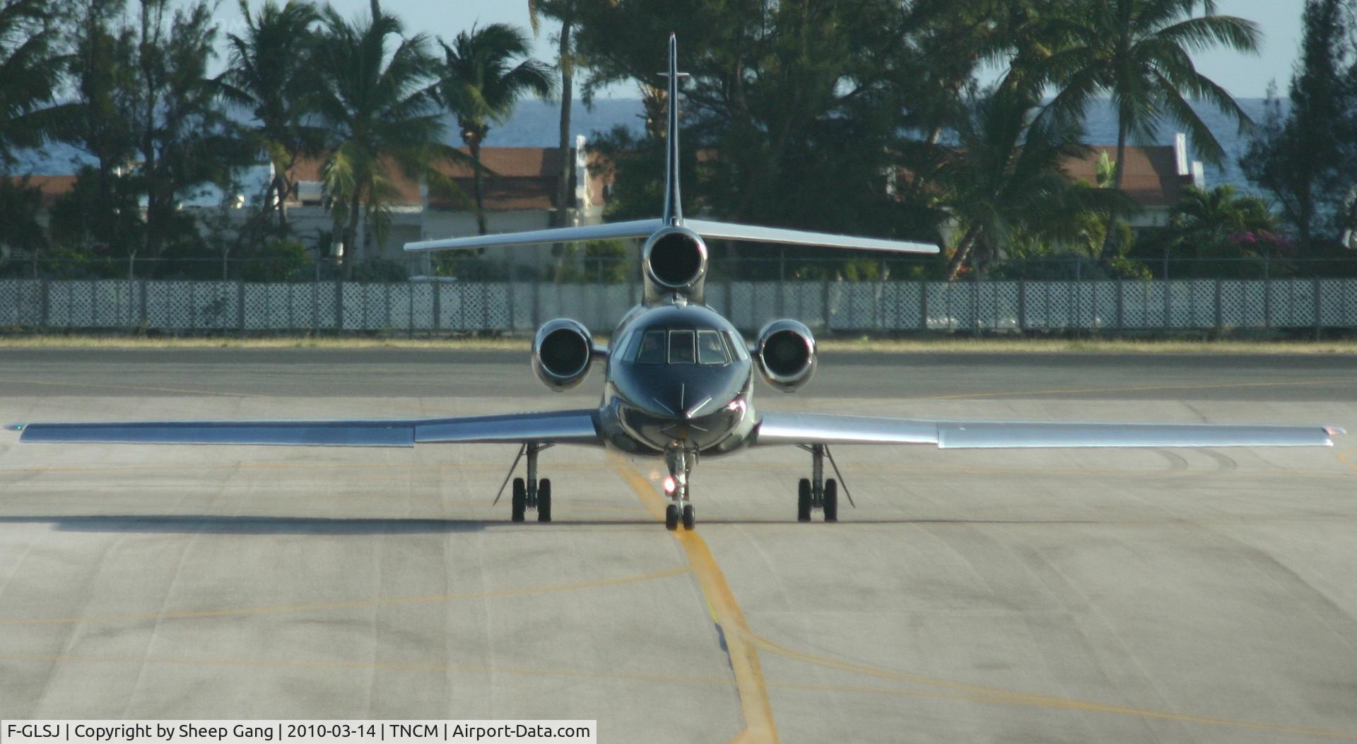 F-GLSJ, 1982 Dassault Falcon 50 C/N 107, A front view of the F-GLSJ