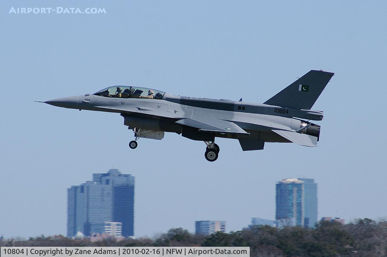 10804, 2007 Lockheed Martin F-16D Fighting Falcon C/N JF-4, Pakistani Air Force F-16D landing during flight test at NAS Fort Worth (Carswell Field)