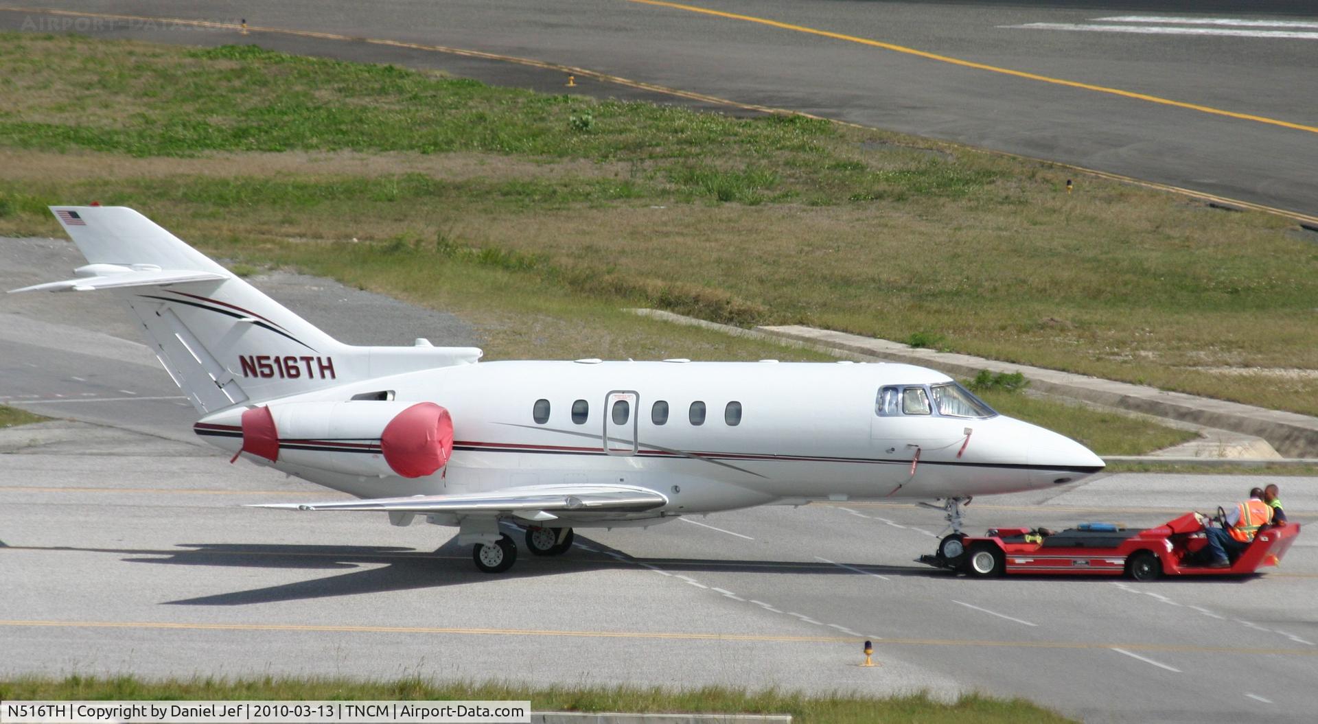 N516TH, 1999 Raytheon Hawker 800XP C/N 258418, N516TH being towed to it's parking place