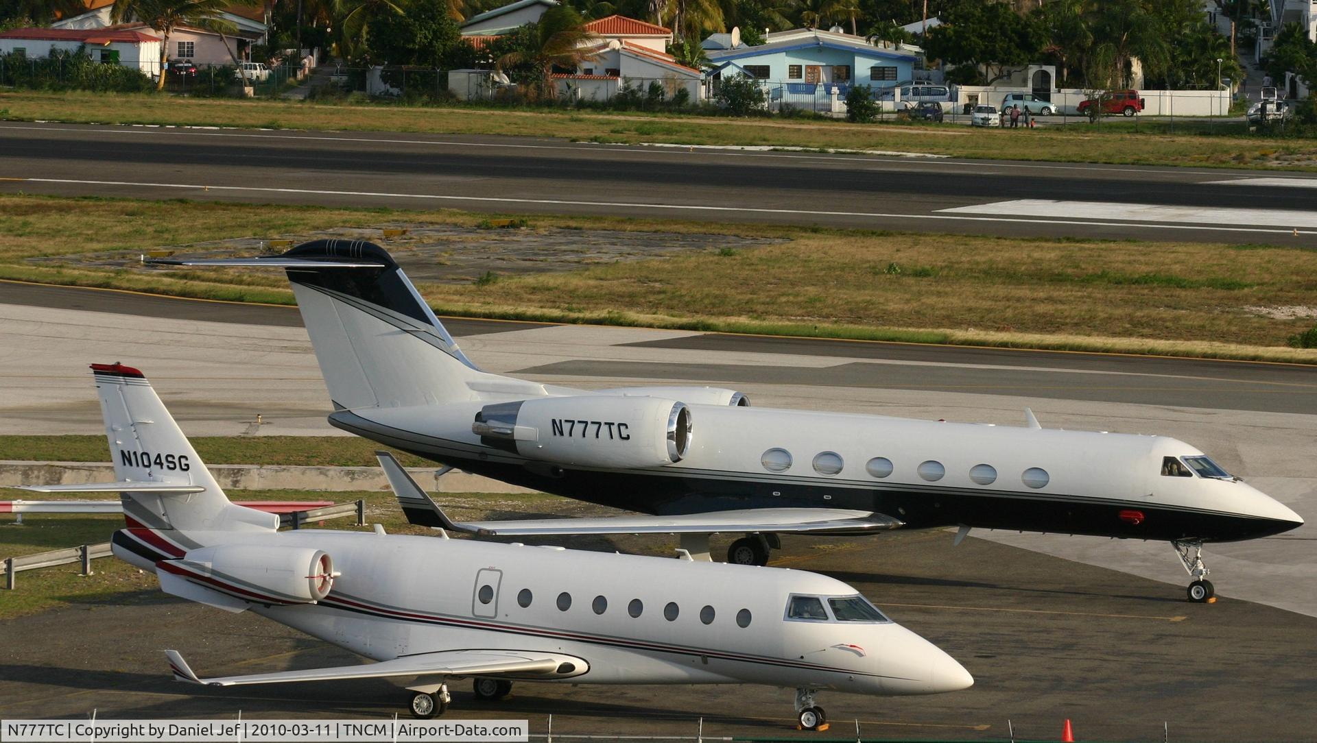 N777TC, 1990 Gulfstream Aerospace G-IV C/N 1137, N777TC park at the cargo ramp
