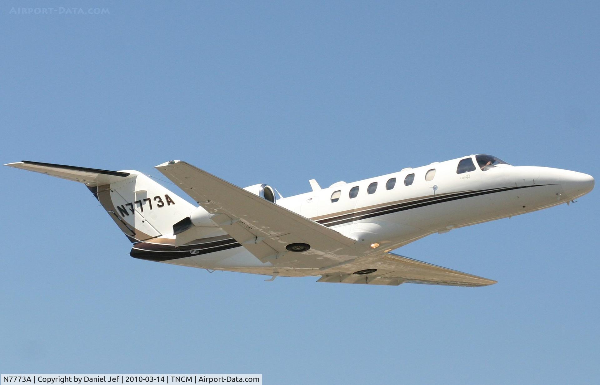 N7773A, 2000 Cessna 525A CitationJet CJ2 C/N 525A-0004, N7773A departing TNCM