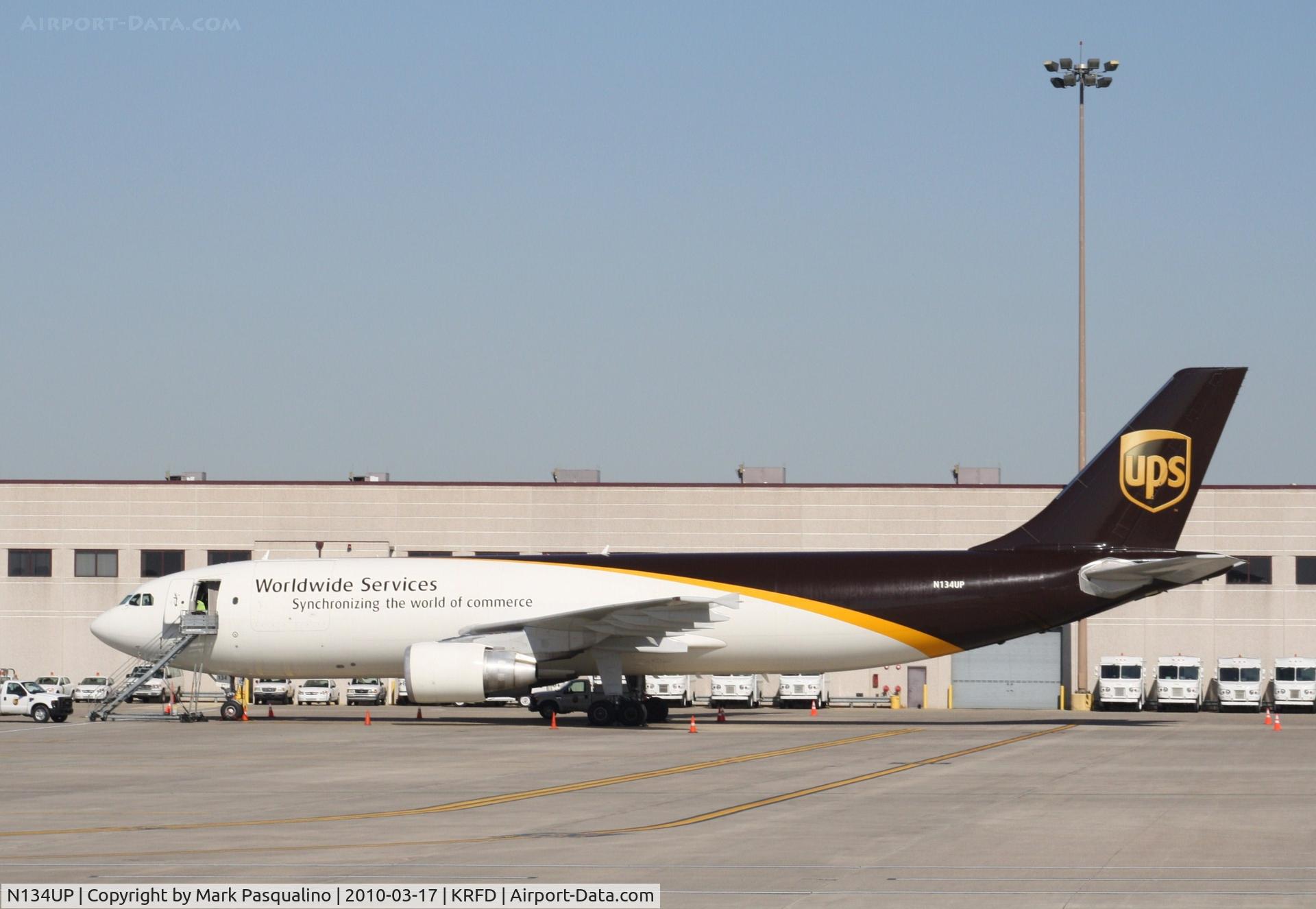 N134UP, 2001 Airbus A300F4-622R C/N 0817, Airbus A300F4-622R