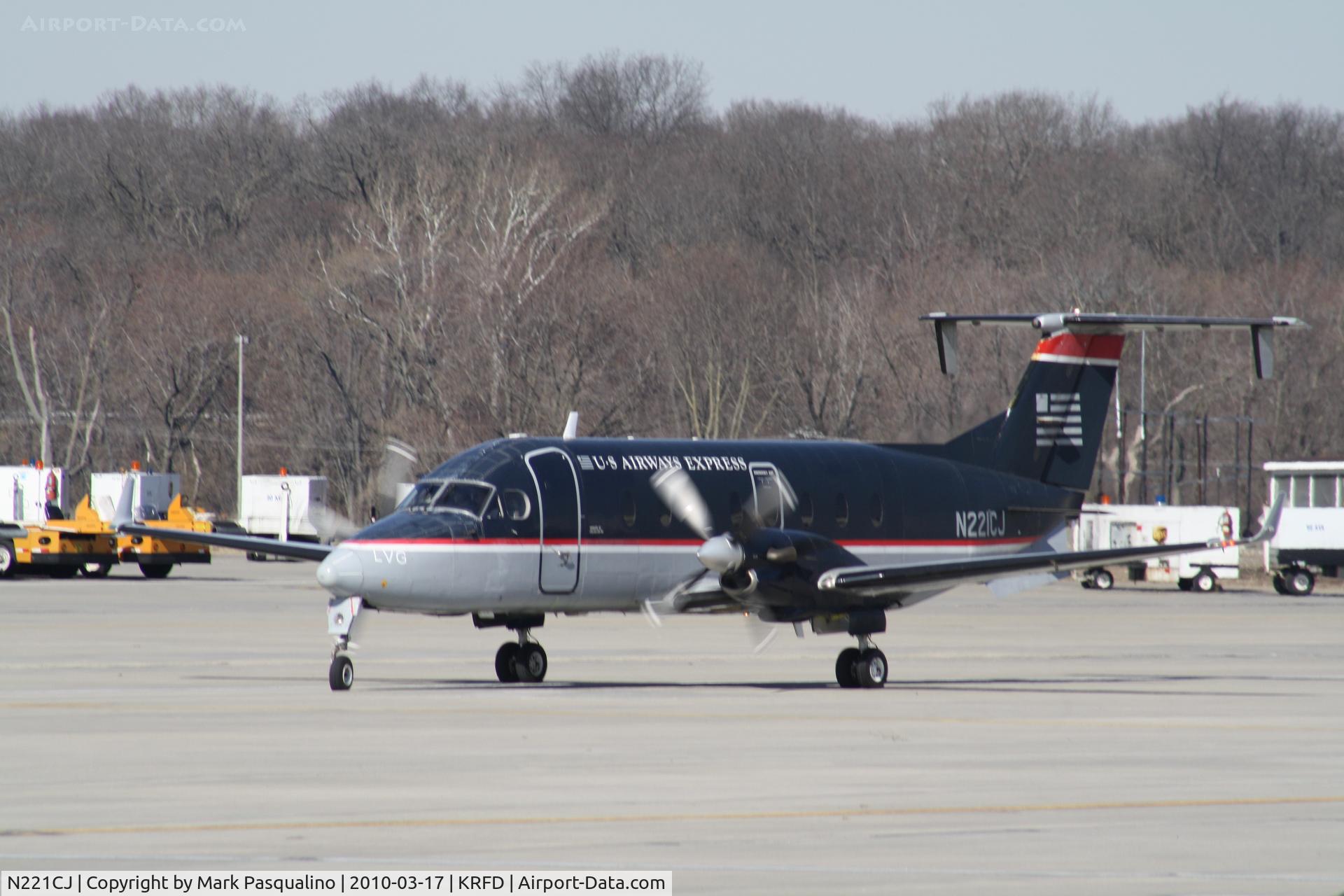 N221CJ, 1996 Beech 1900D C/N UE-221, Beech 1900D