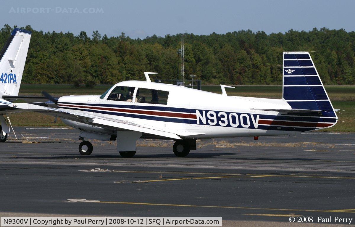 N9300V, 1969 Mooney M20F Executive C/N 690084, Great looking M20F