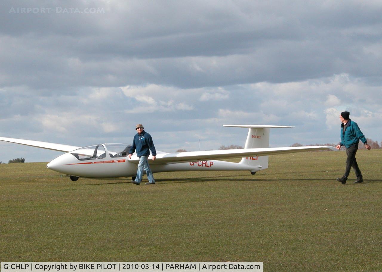 G-CHLP, 1994 Schleicher ASK-21 C/N 21597, BEING TAKEN BACK TO THE LAUNCH POINT. PARHAM