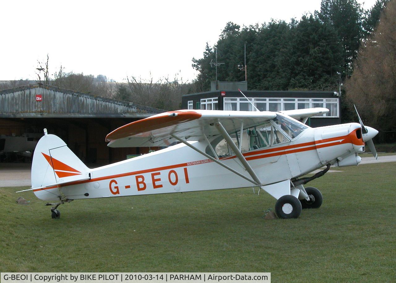G-BEOI, 1976 Piper PA-18-150 Super Cub C/N 18-7709028, PARKED IN FRONT OF THE SOUTHDOWN GLIDING CLUB PARHAM