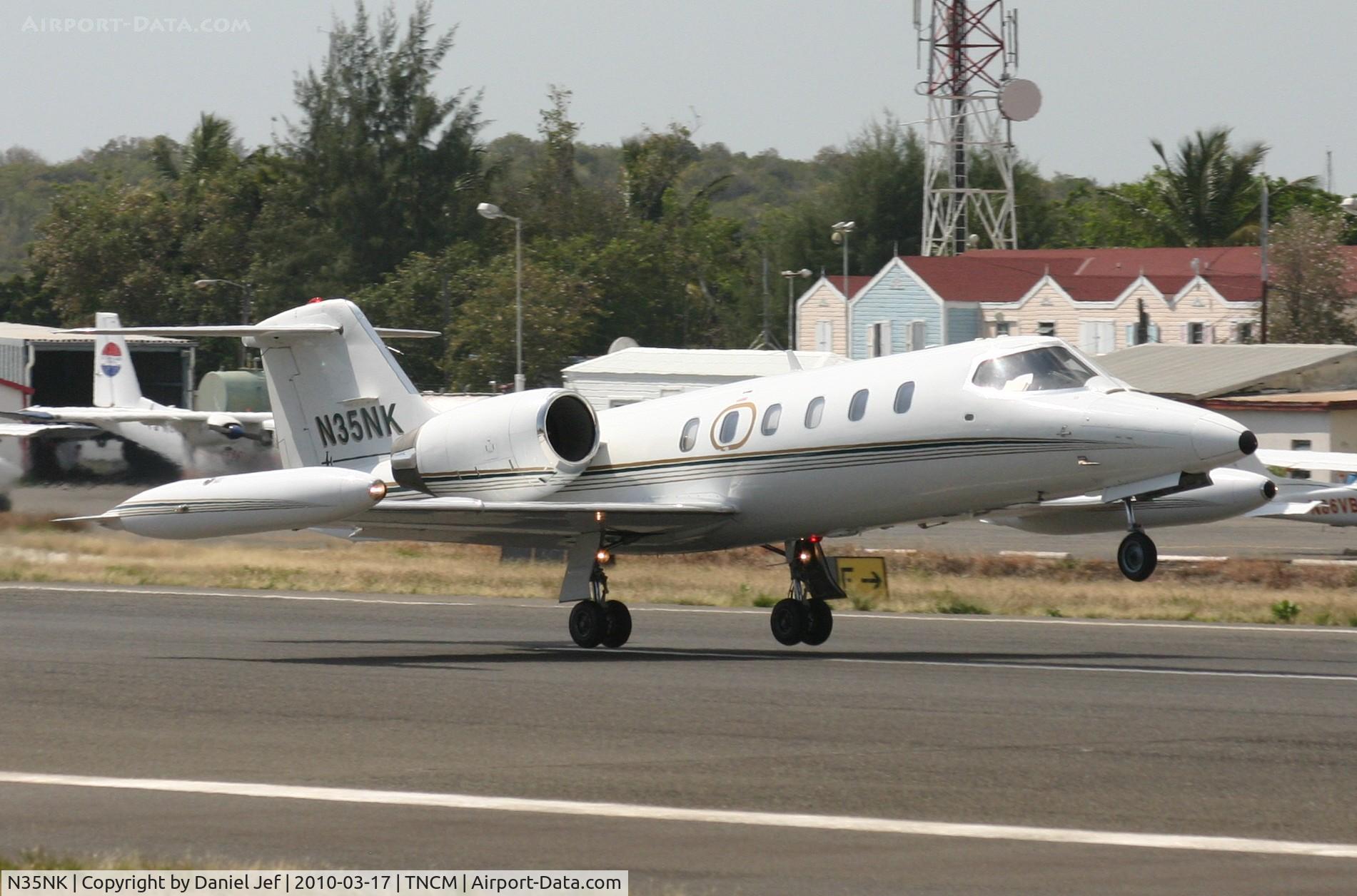 N35NK, 1982 Gates Learjet 35A C/N 491, N35NK departing TNCM