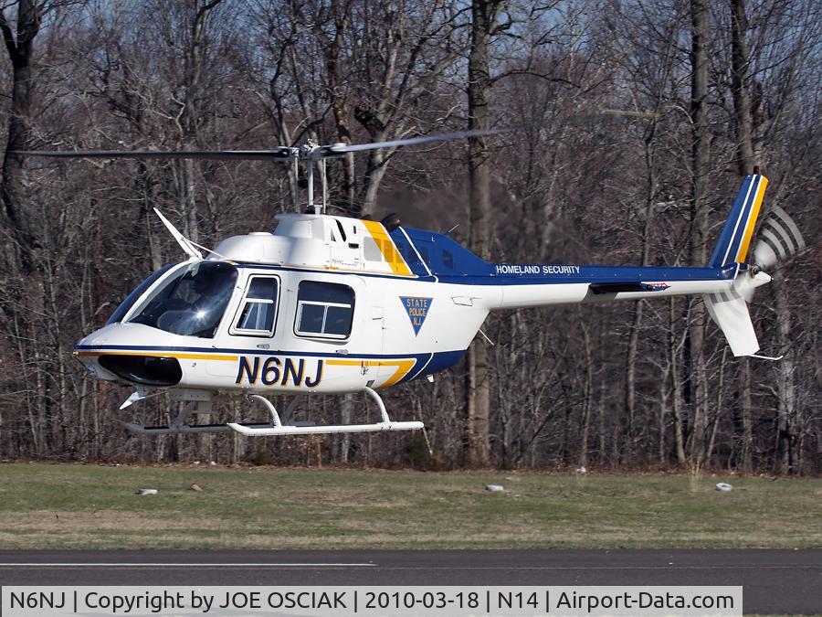 N6NJ, 2000 Bell 206B C/N 4534, Arriving at the FlyingW