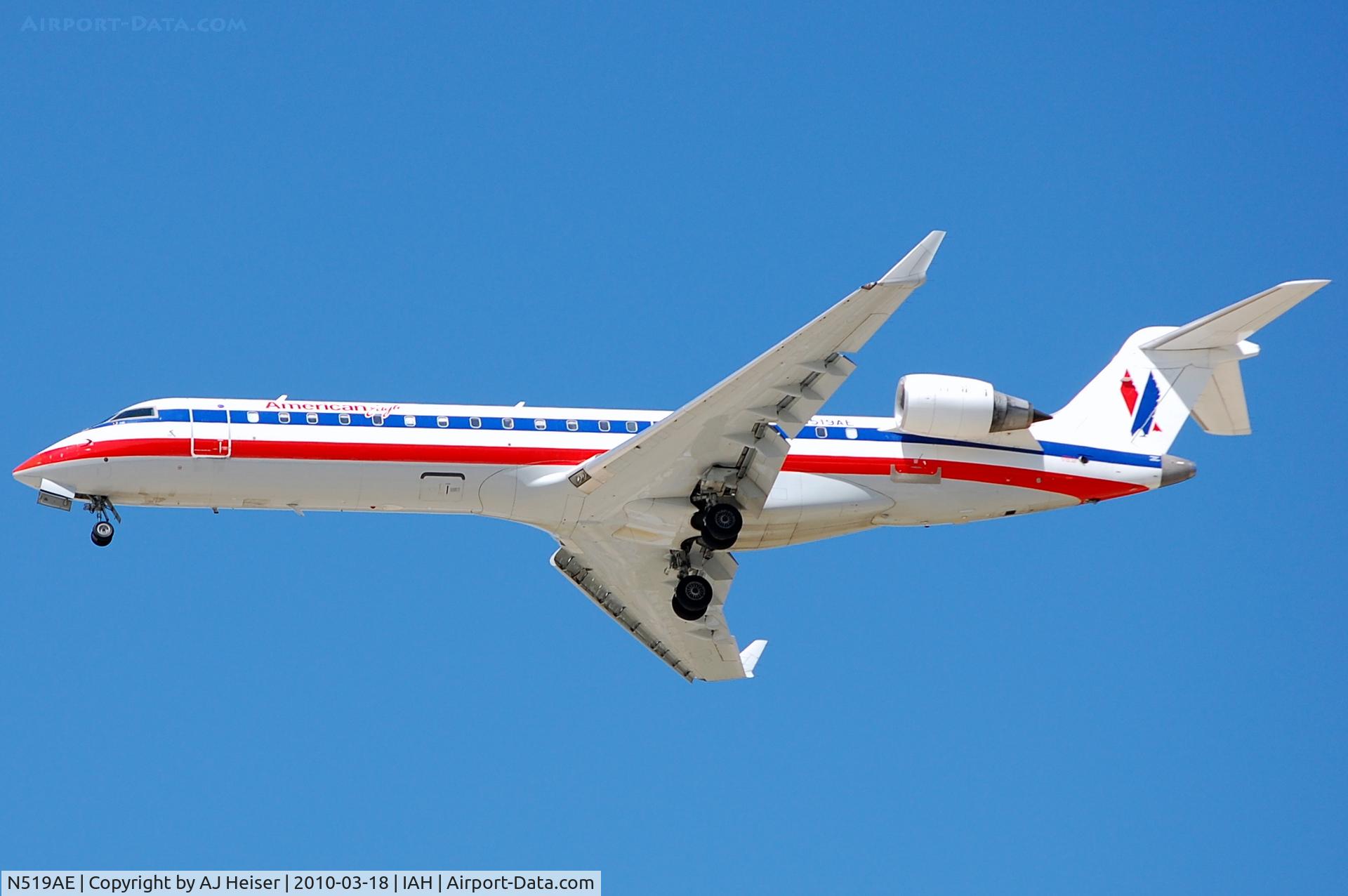 N519AE, 2003 Bombardier CRJ-701 (CL-600-2C10) Regional Jet C/N 10131, EGF4104 from ORD