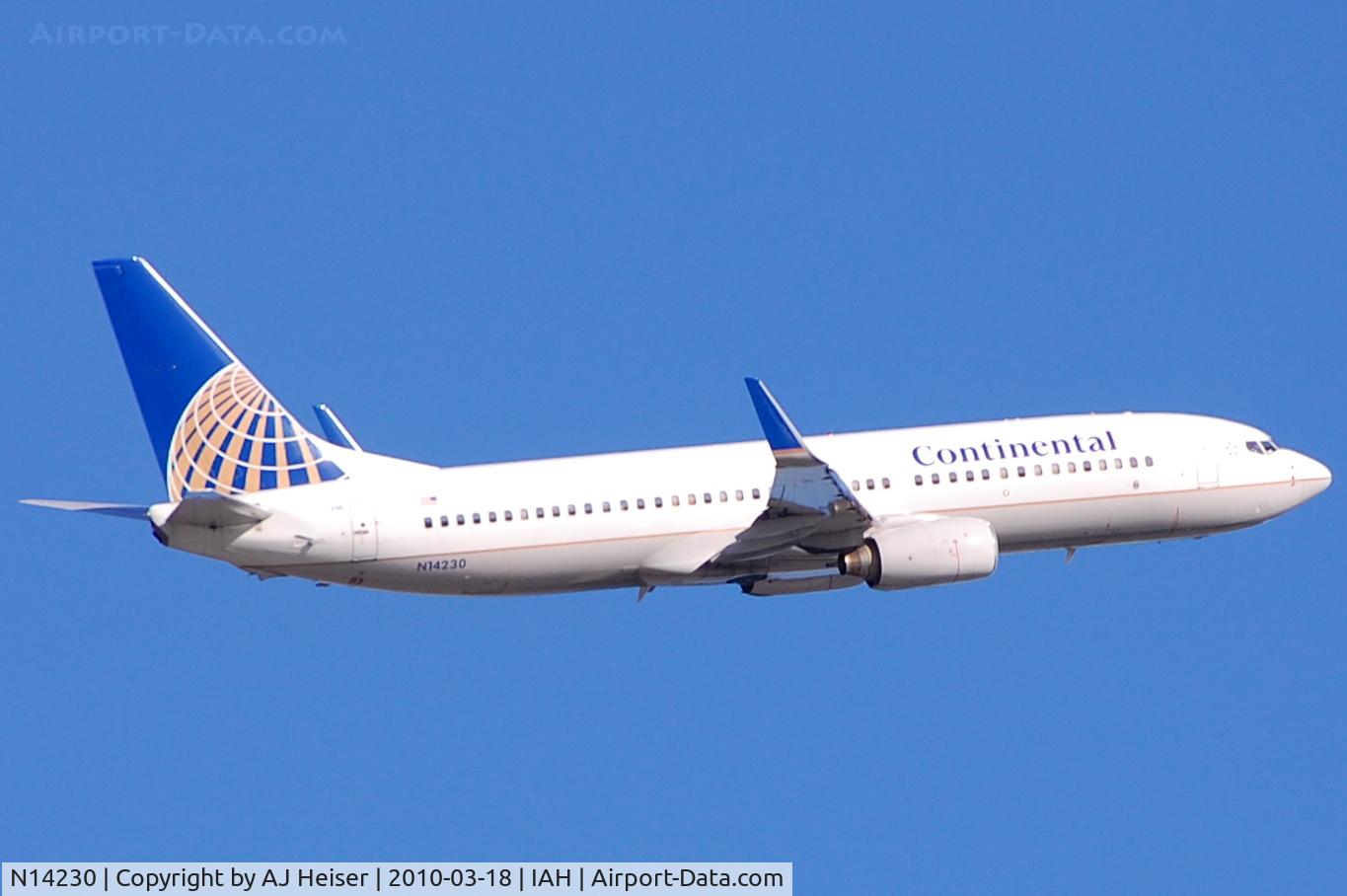 N14230, 1999 Boeing 737-824 C/N 28794, COA745 to LIR