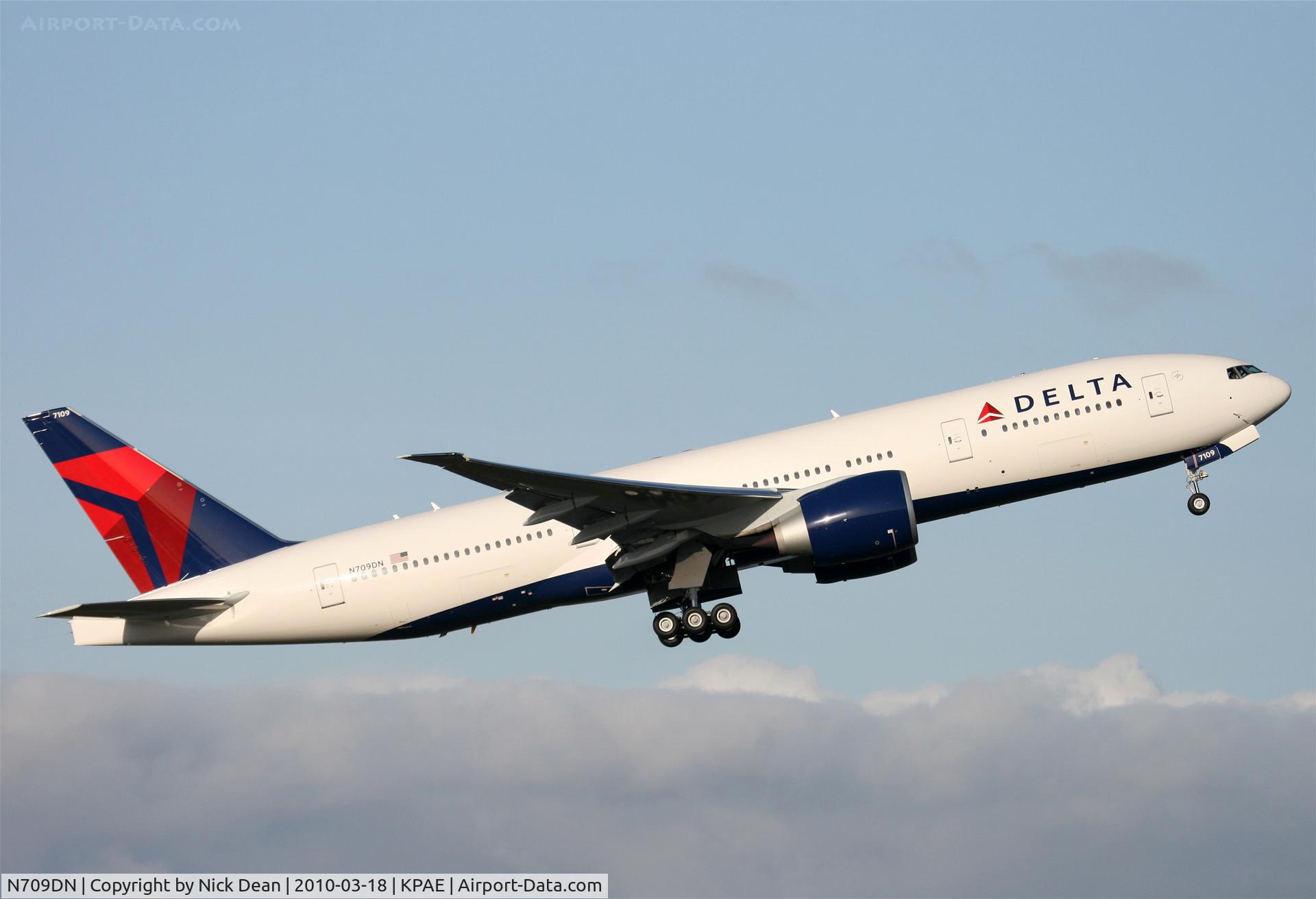N709DN, 2010 Boeing 777-232/LR C/N 40559, KPAE Boeing 74 climbing out from 34L on its way to KMWH