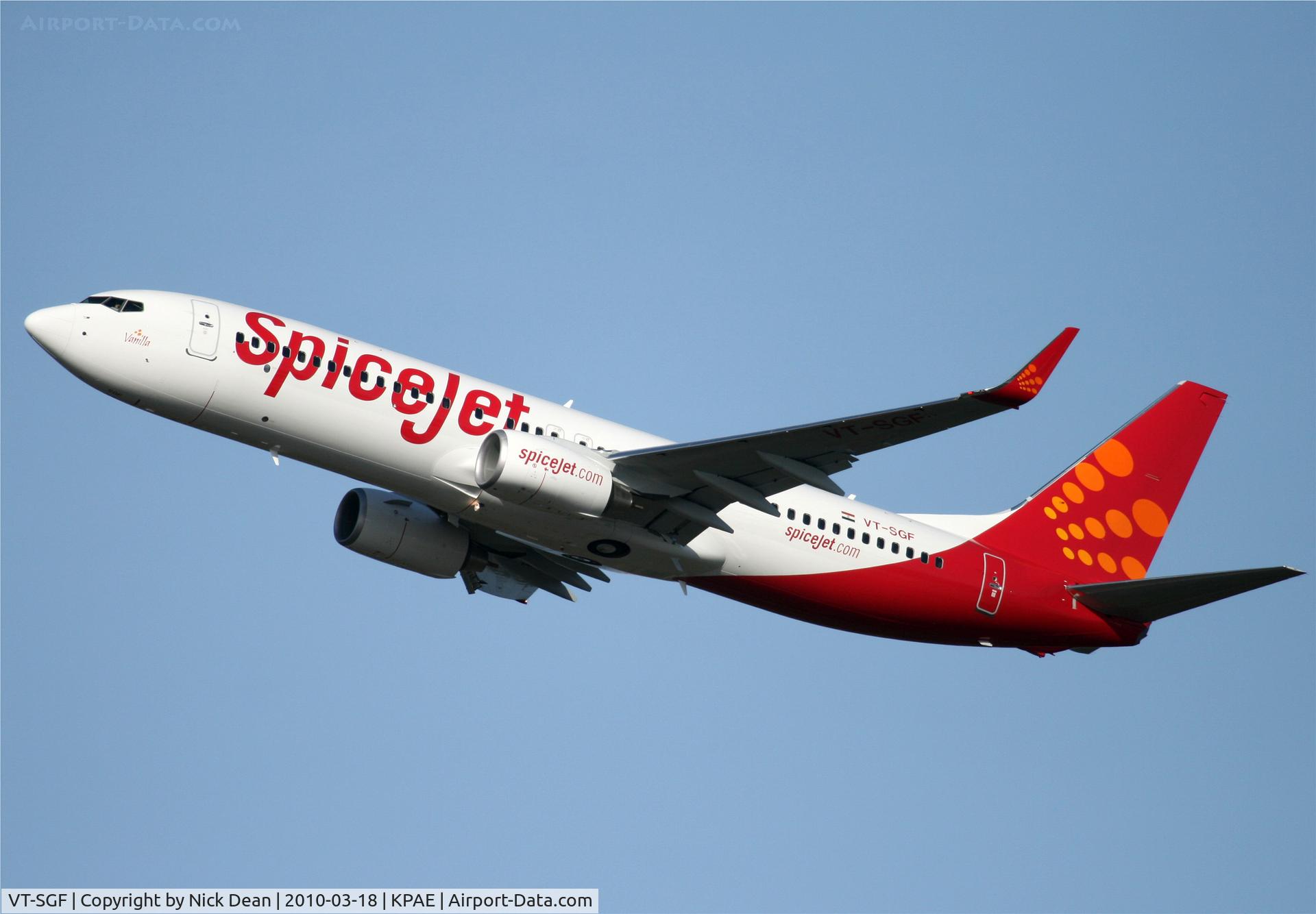 VT-SGF, 2010 Boeing 737-8GJ C/N 36367, KPAE Boeing 956 climbs out on the 16R missed back to KBFI
