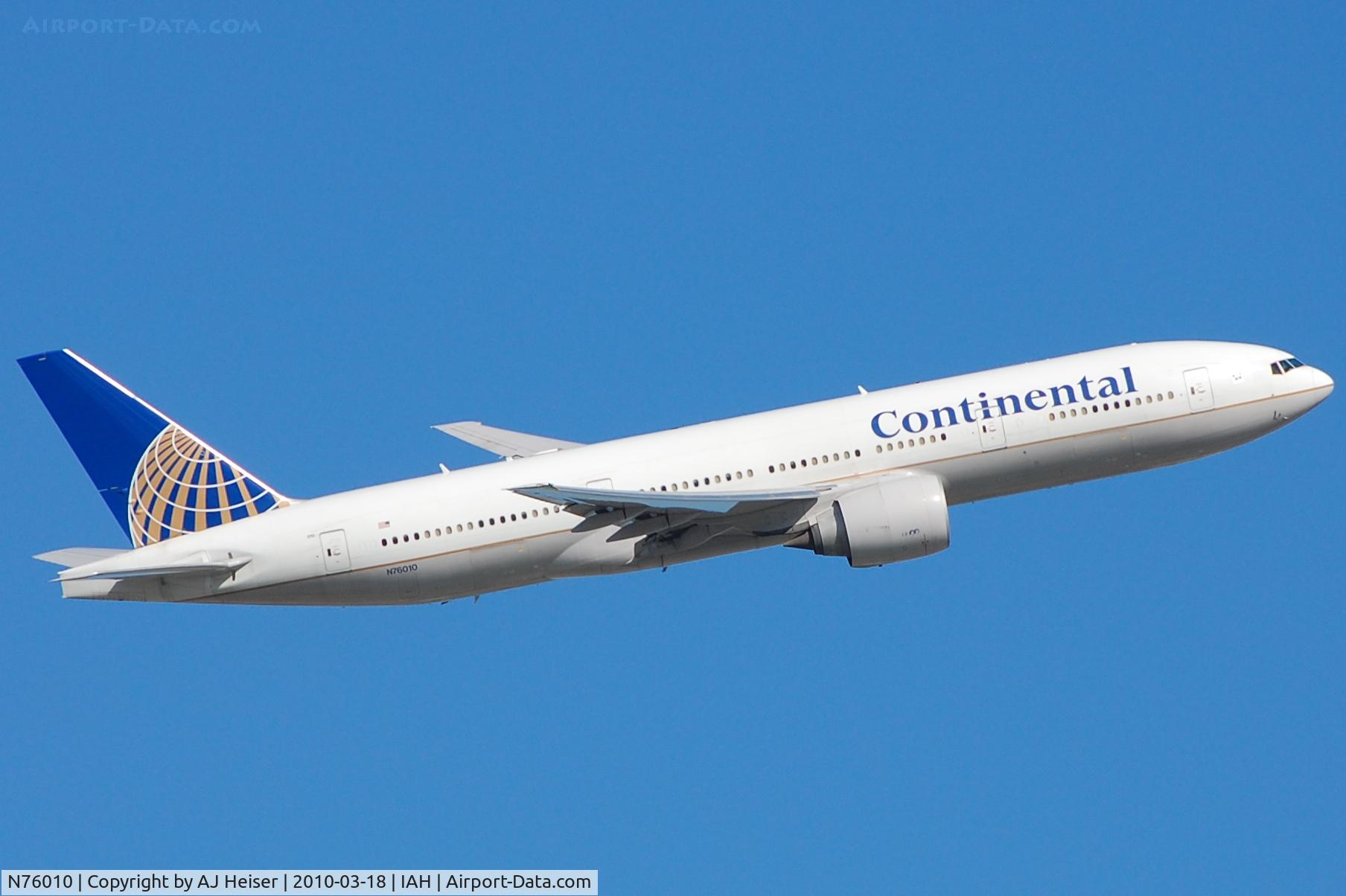 N76010, 1999 Boeing 777-224/ER C/N 29480, COA34 to LHR