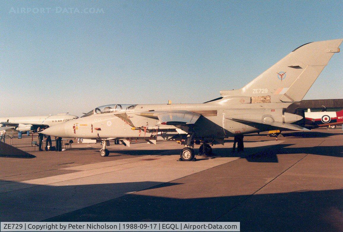 ZE729, 1987 Panavia Tornado F.3 C/N AS045/654/3293, Another view of the Operational Evaluation Unit's Tornado F.3 on display at the 1988 RAF Leuchars Airshow.