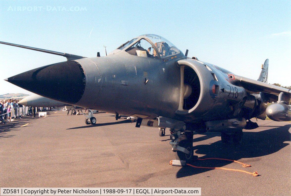 ZD581, 1985 British Aerospace Sea Harrier FRS.1 C/N 912044/B38/P31, Sea Harrier FRS.1 of 899 Squadron on display at the 1988 RAF Leuchars Airshow.