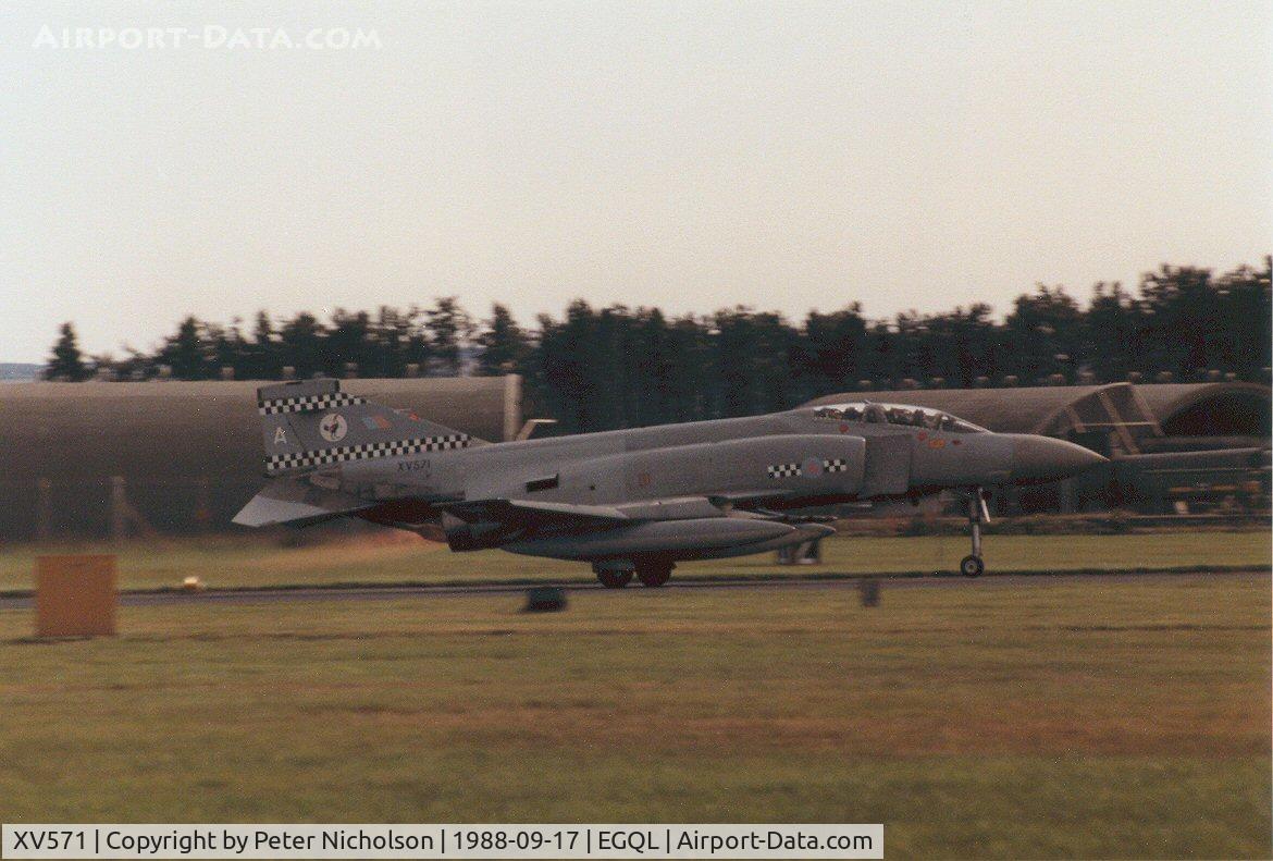 XV571, 1968 McDonnell Douglas Phantom FG1 C/N 9325/3020, Phantom FG.1 of 43 Squadron taking off for display at the 1988 RAF Leuchars Airshow.