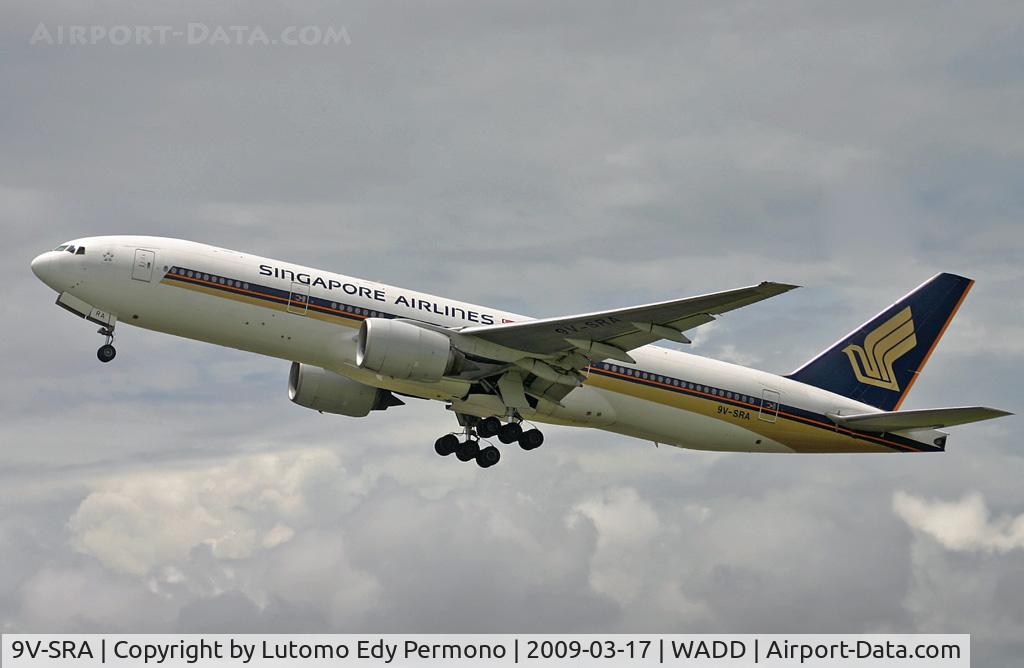 9V-SRA, 1998 Boeing 777-212/ER C/N 28513, Singapore Airlines