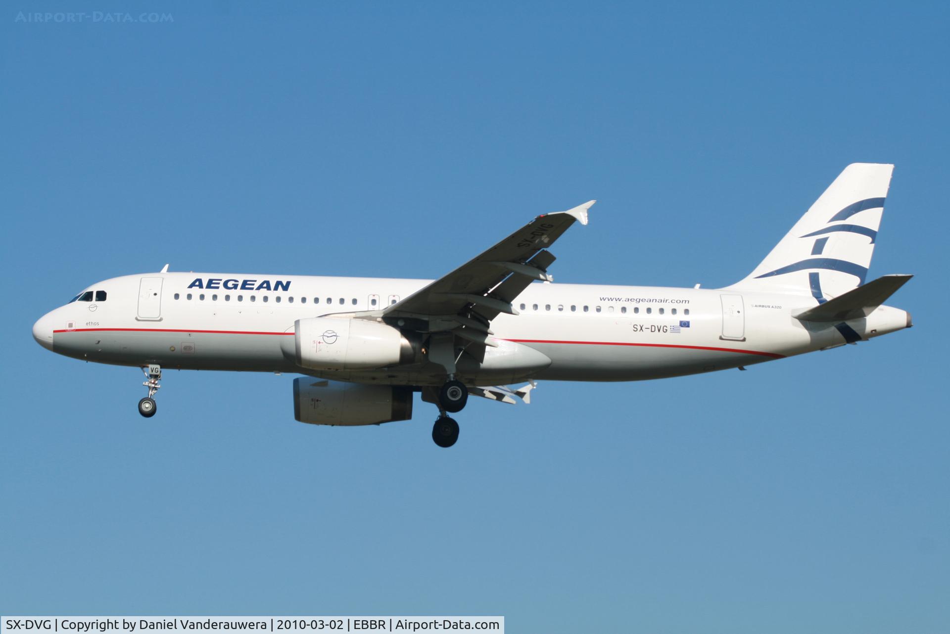 SX-DVG, 2006 Airbus A320-232 C/N 3033, Flight A3 620 is descending to RWY 25L