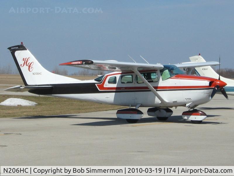 N206HC, 1978 Cessna U206G Stationair C/N U20604356, On the ramp at Urbana, Ohio