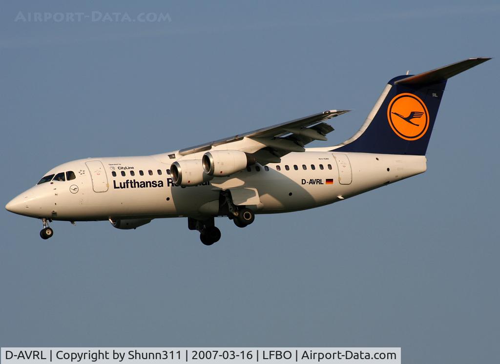 D-AVRL, 1996 British Aerospace Avro 146-RJ85 C/N E.2285, Landing rwy 32L