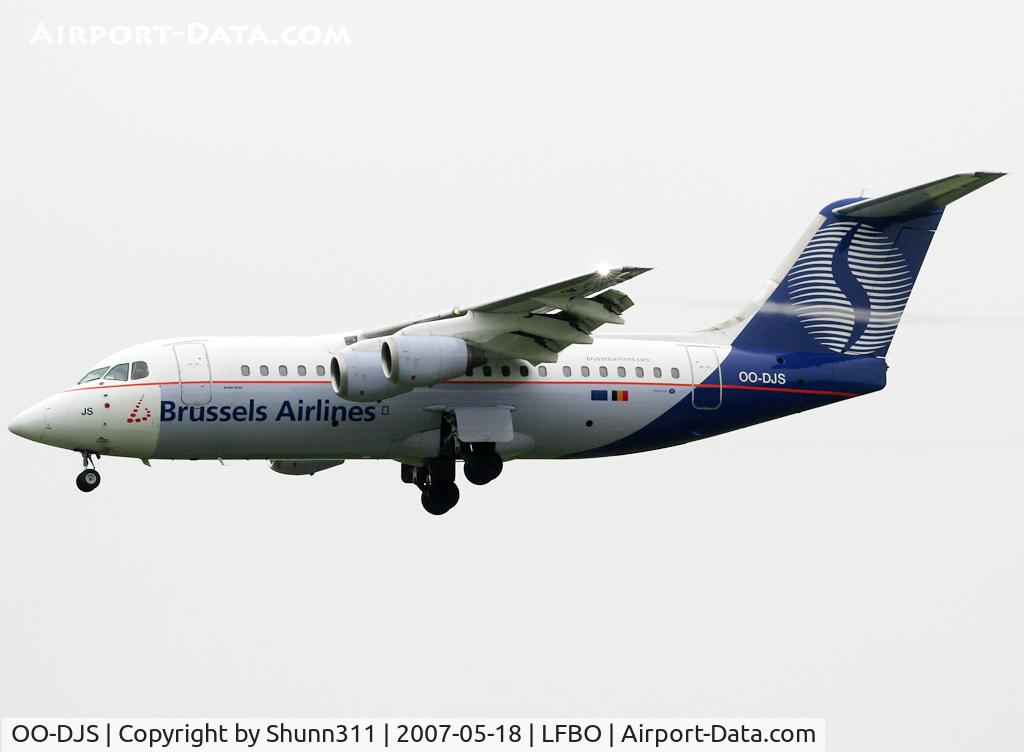 OO-DJS, 1996 British Aerospace Avro 146-RJ85 C/N E.2292, Landing rwy 32L