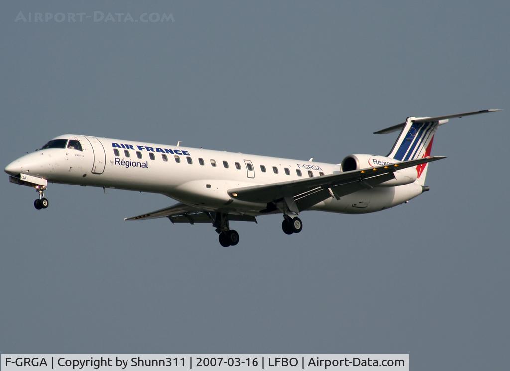 F-GRGA, 1997 Embraer EMB-145EU (ERJ-145EU) C/N 145008, LAnding rwy 32L