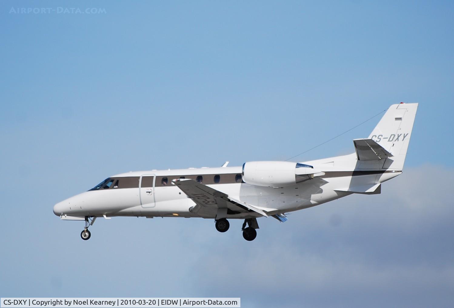 CS-DXY, 2008 Cessna 560 Citation Excel XLS C/N 560-5791, Ce560XL c/n: 560-5791 Landing Rwy 28