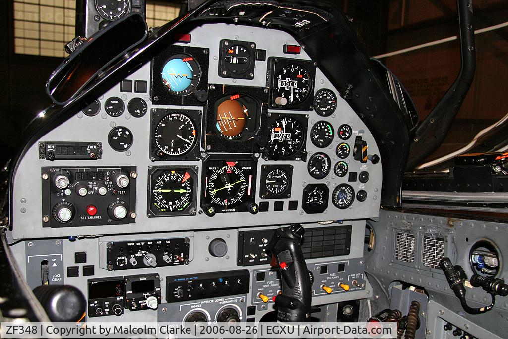 ZF348, Short S-312 Tucano T1 C/N S112/T83, Short S-312 Tucano T1 - the rear seat - at RAF Linton-on-Ouse in 2006.