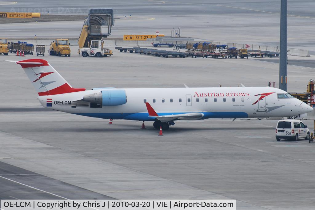 OE-LCM, 1997 Canadair CRJ-200LR (CL-600-2B19) C/N 7205, Austrian arrows CRJ