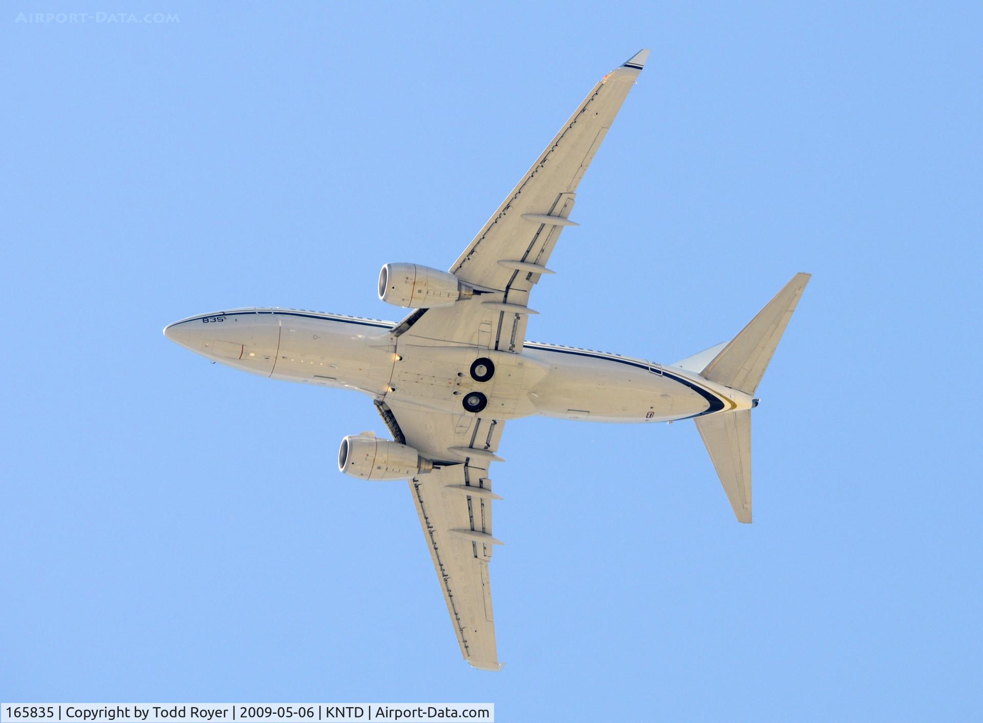 165835, 2004 Boeing C-40A Clipper C/N 33826, From the backyard