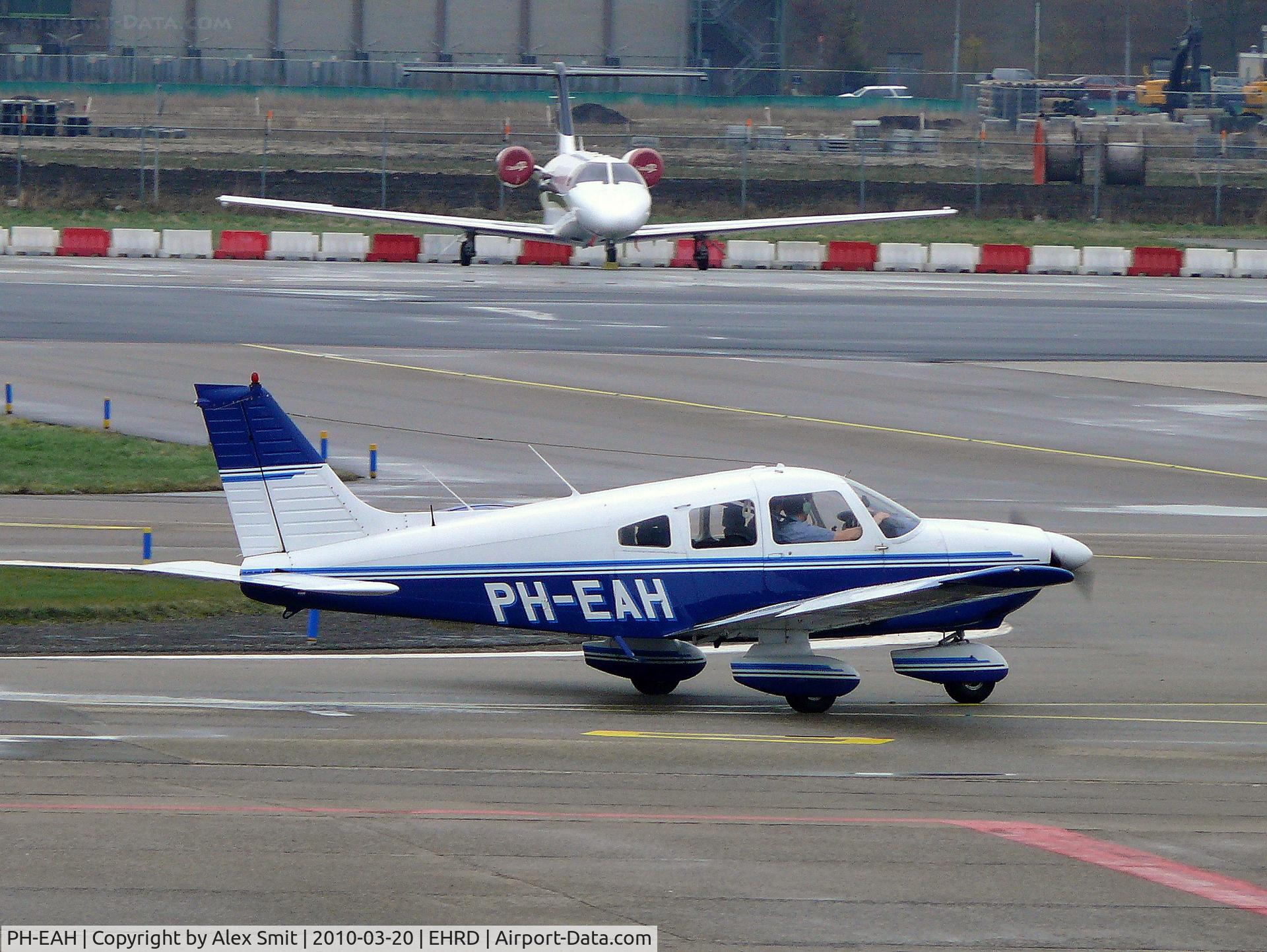 PH-EAH, Piper PA-28-181 Archer II C/N 28-7990445, Piper Pa28-181 Archer II PH-EAH KN Singles & Twins Aviation Consultants
